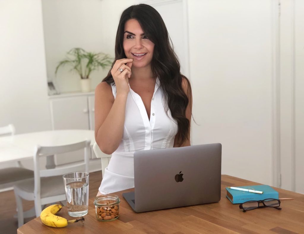 Healthy Plant Based Snacks to Keep at Your Desk