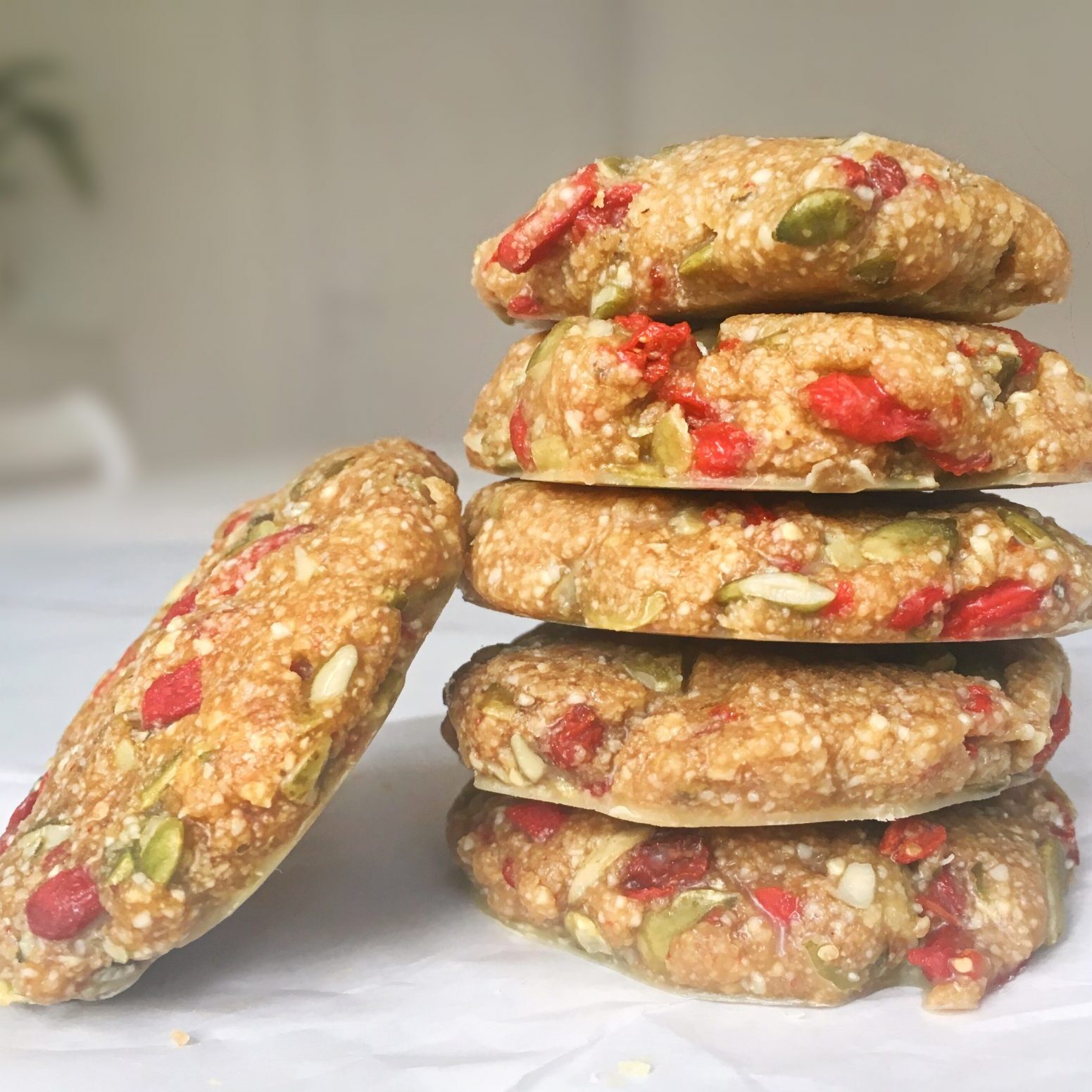 Raw Crunchy Cashew Cream Berry Cookies main