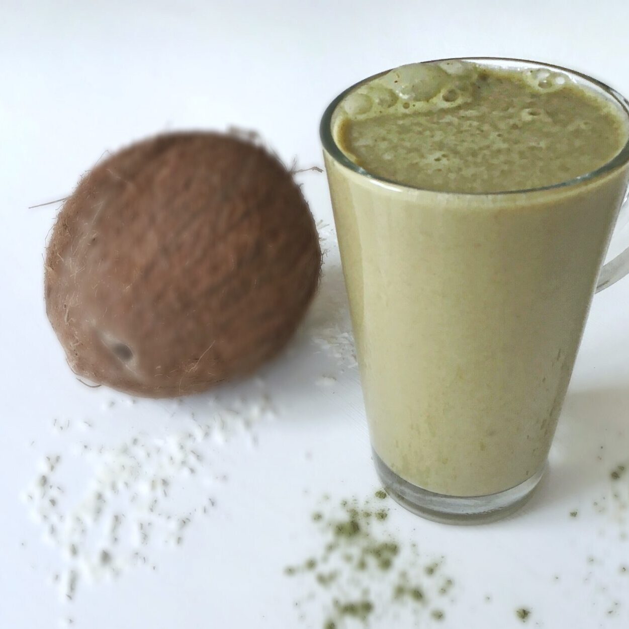 Energising matcha coco smoothie